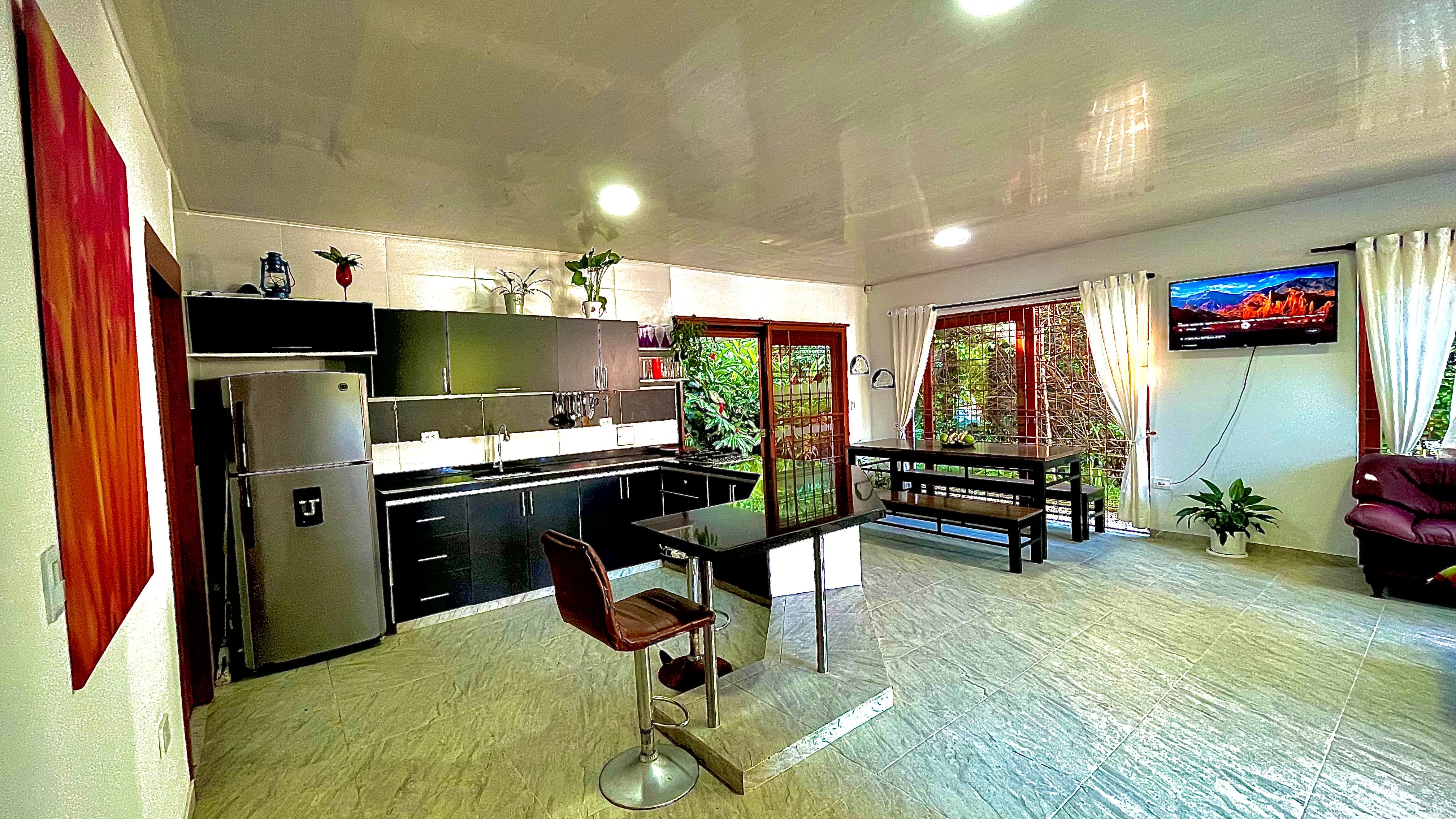 Comedor amplio cabaña 12 personas Yopal - Alquiler Quintas de los Ranchos