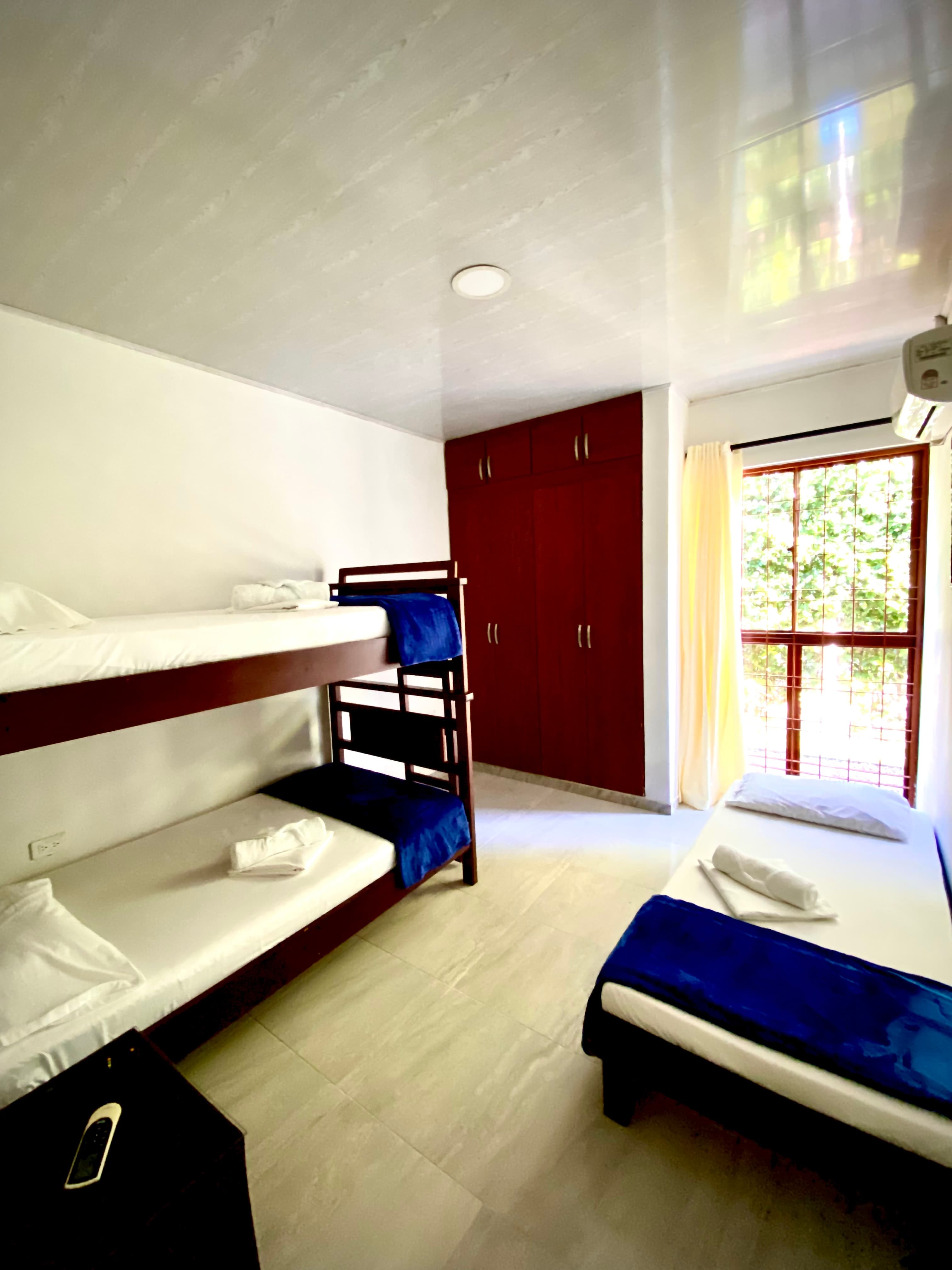 Alcoba principal aire acondicionado cabaña Yopal - Alquiler vacacional Casanare